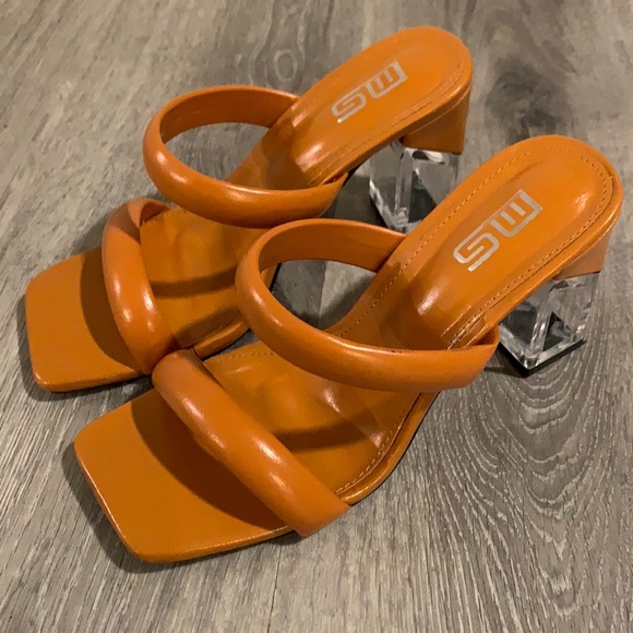 Brown Block Heels Sandal - Picture 1 of 2